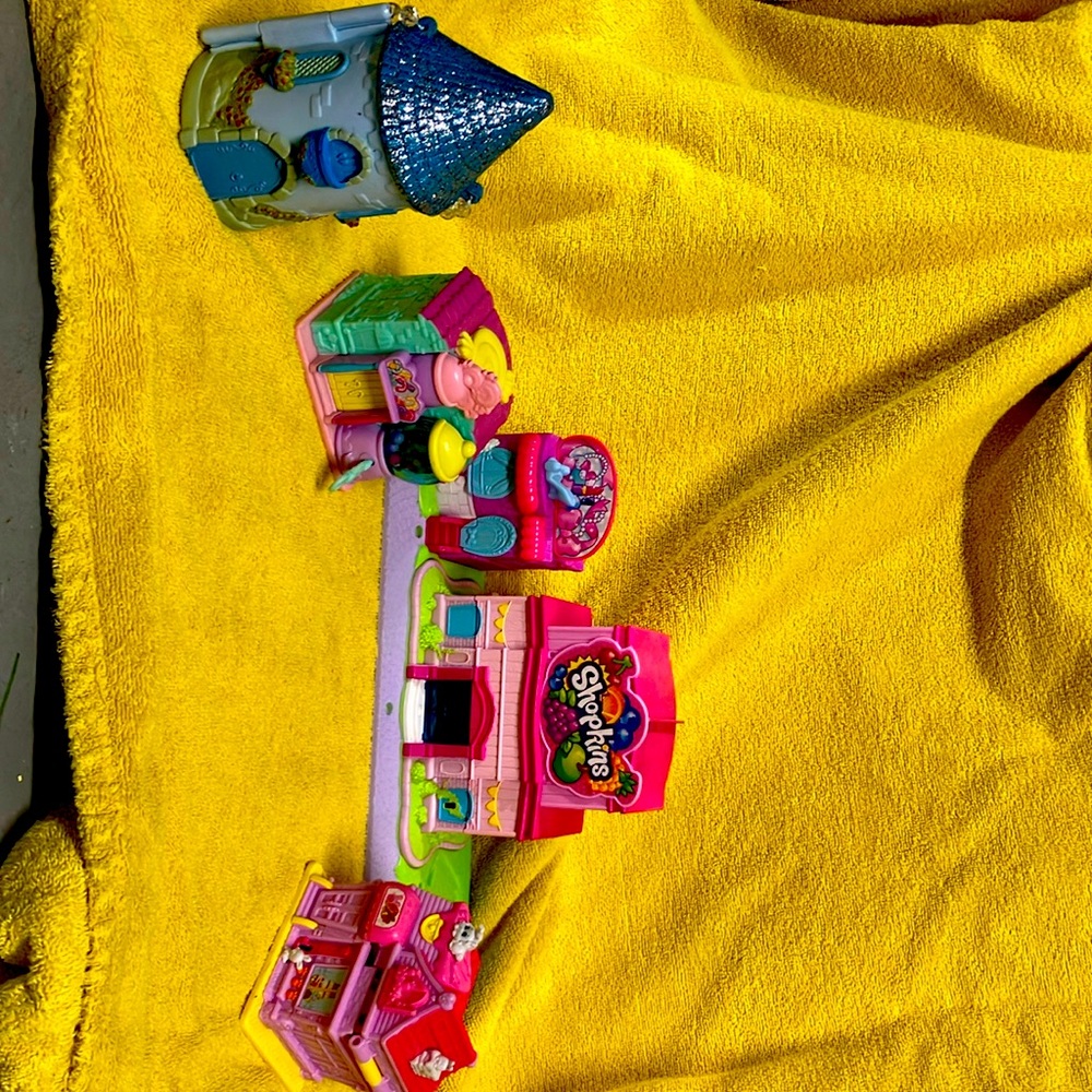 Huge Shopkins Lot!